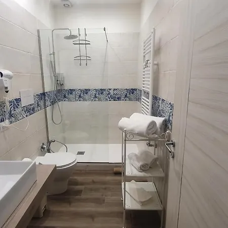 Maison d'hôtes Garibaldi 29 - Piazza Marina A - In Pieno Centro. Palerme